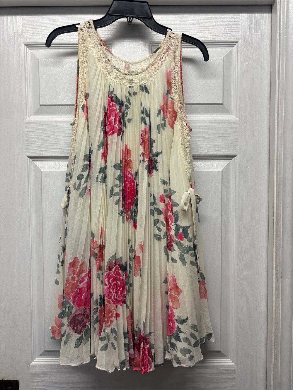 Free People Cream & Floral & Lace Pleated Boho Tent Dress Tie On the Side SP